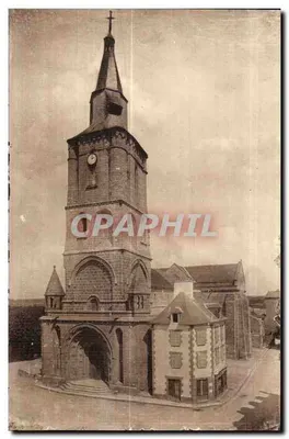 Igreja de São Pedro — vista da torre com campanário e arco monumental